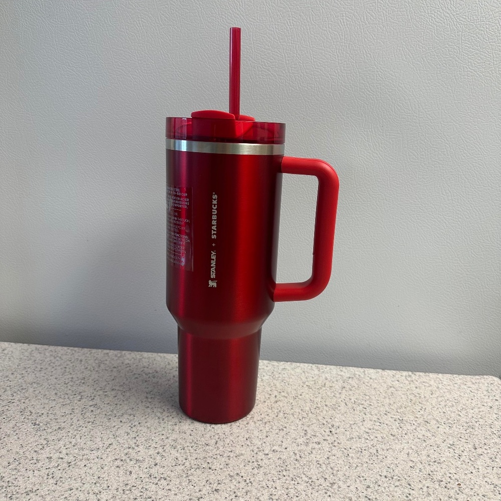 NWT Stanley X Starbucks Cup RED 40z HOLIDAY 2023!